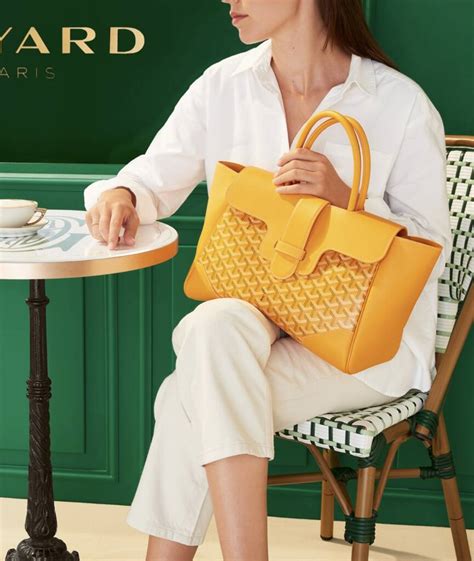 goyard saigon top handle bag|goyard saigon tote price.